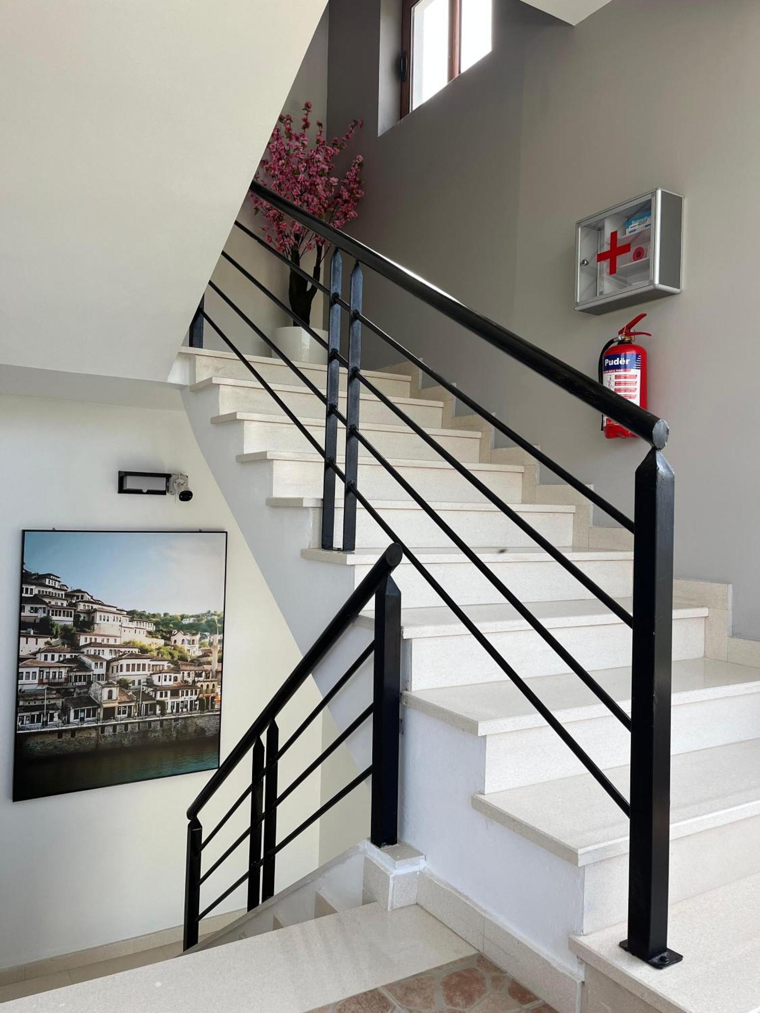 Villa Tabaku Berat Ngoại thất bức ảnh